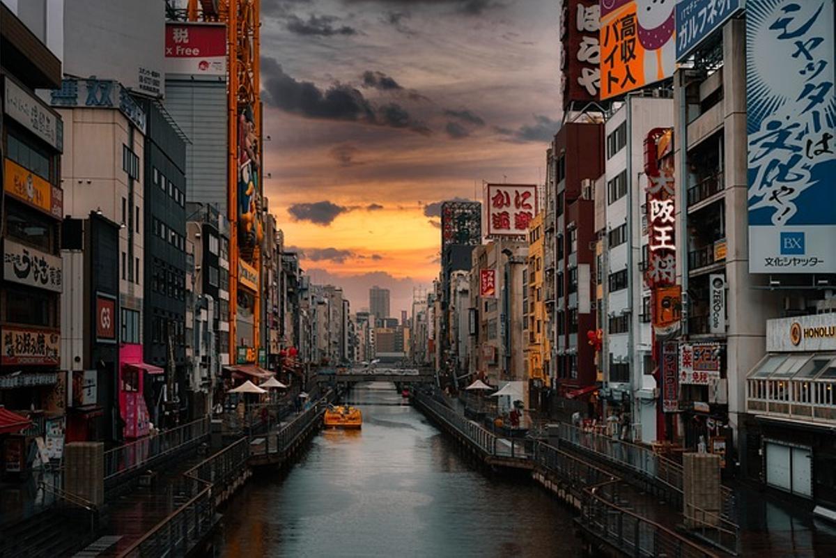 Osaka, Japón