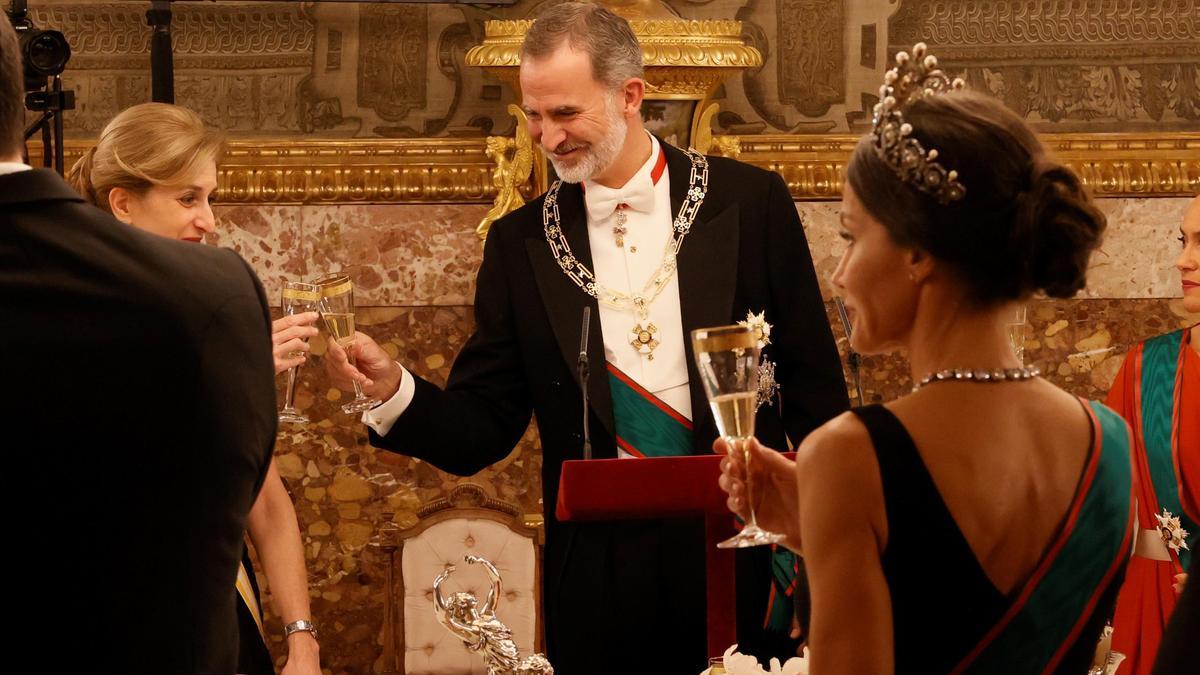 Los Reyes ofrecen Cena de Estado en honor del presidente de Italia Sergio Mattarella