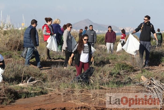 SOS Mar Menor retira dos toneladas de basura