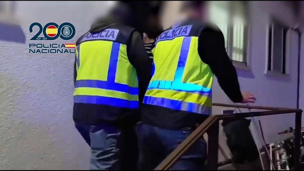 EN VÍDEO | Detienen en Badajoz a uno de los sospechosos por la muerte de una mujer en Cádiz