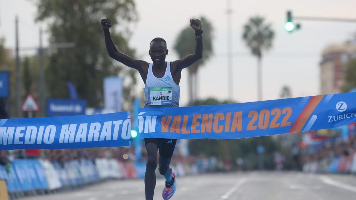 Kibiwott Kandie logra la segunda mejor marca mundial del año en València -  Superdeporte