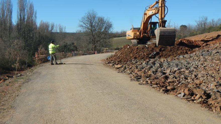 Obras de la carretera de Sejas y Rábano de Aliste a la N-122