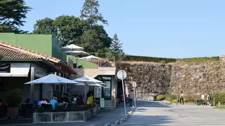 La cafetería de O Castro se reubicará para ampliar el espacio de las murallas