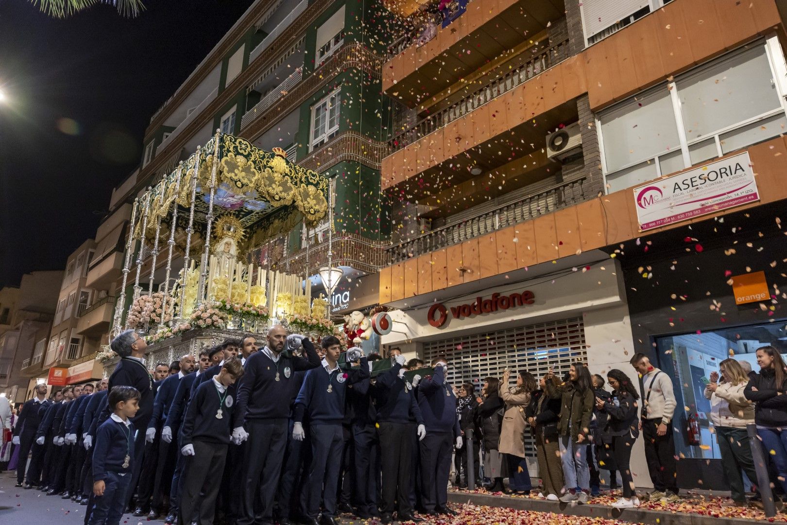 Encuentro de la Vía Dolorosa en Torrevieja del Miércoles Santo con la presencia del obispo José Ignacio Munilla