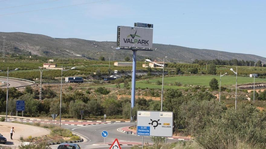 Llega la primera empresa al parque empresarial Valpark de Vallada