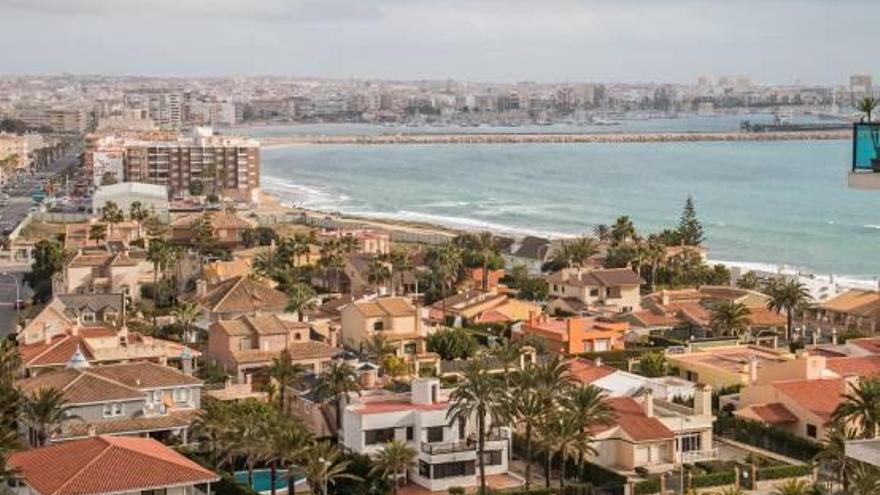 Torrevieja pierde 14 millones de euros al obviar el Gobierno su declaración turística