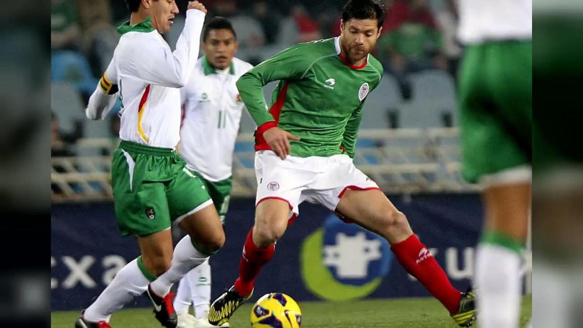 Xabi Alonso, durante un partido con la selección de Euskadi en 2012.