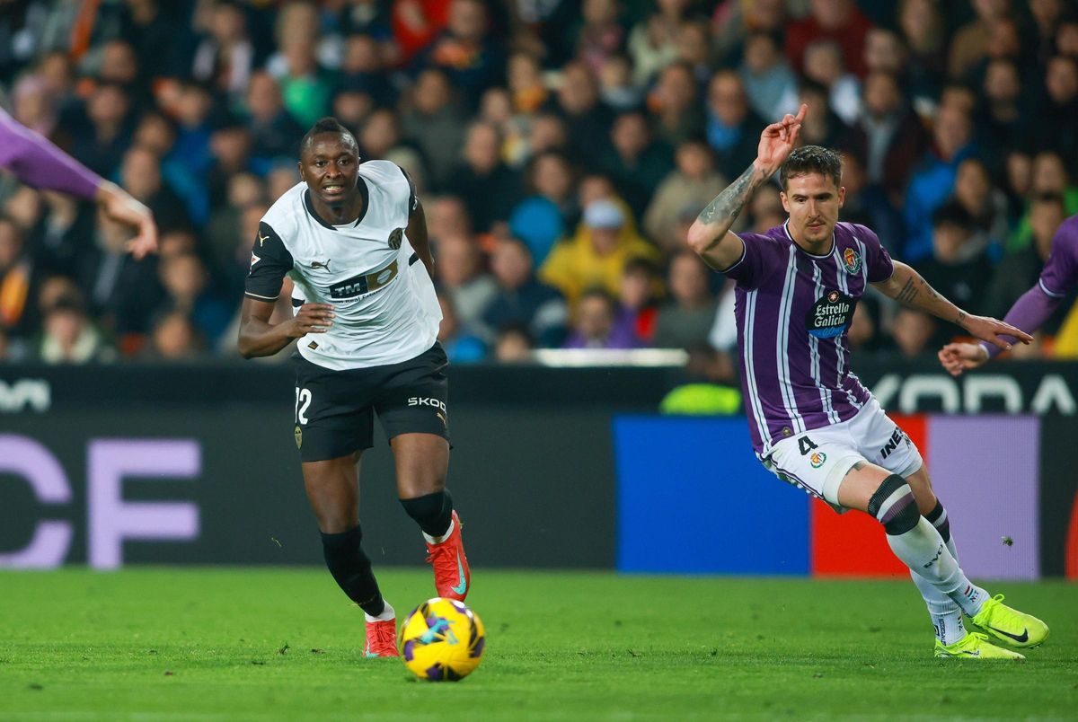 Umar Sadiq se ha ganado el cariño del valencianismo