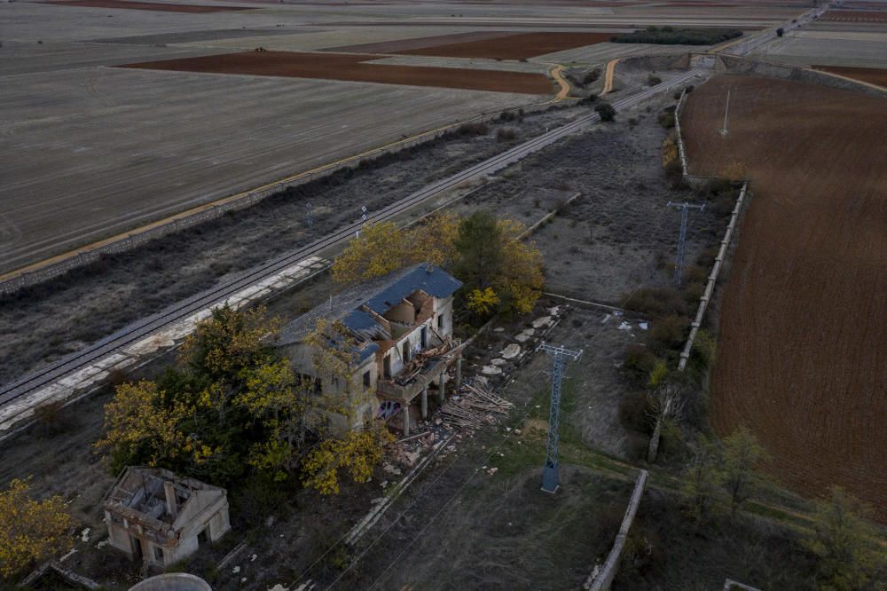 Estación de tren de Andavías en ruinas