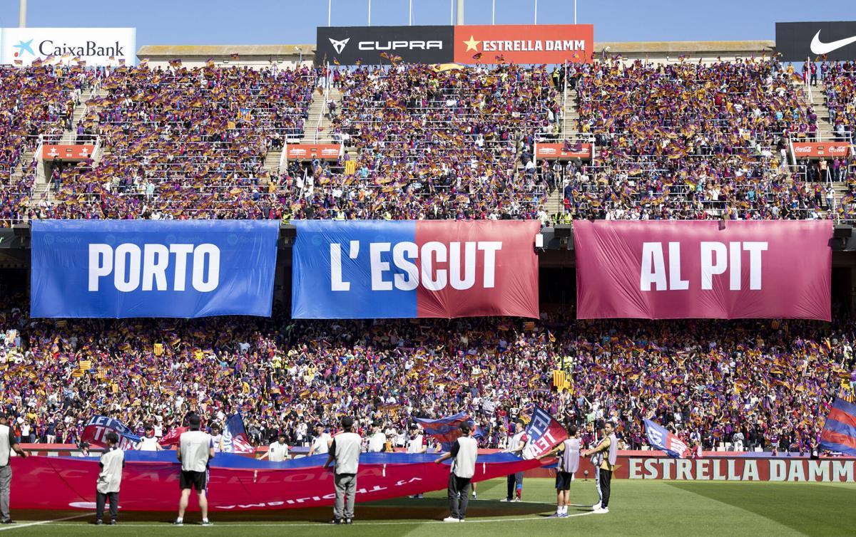 El estadio de Montju?c present車 una gran entrada frente al Real Madrid