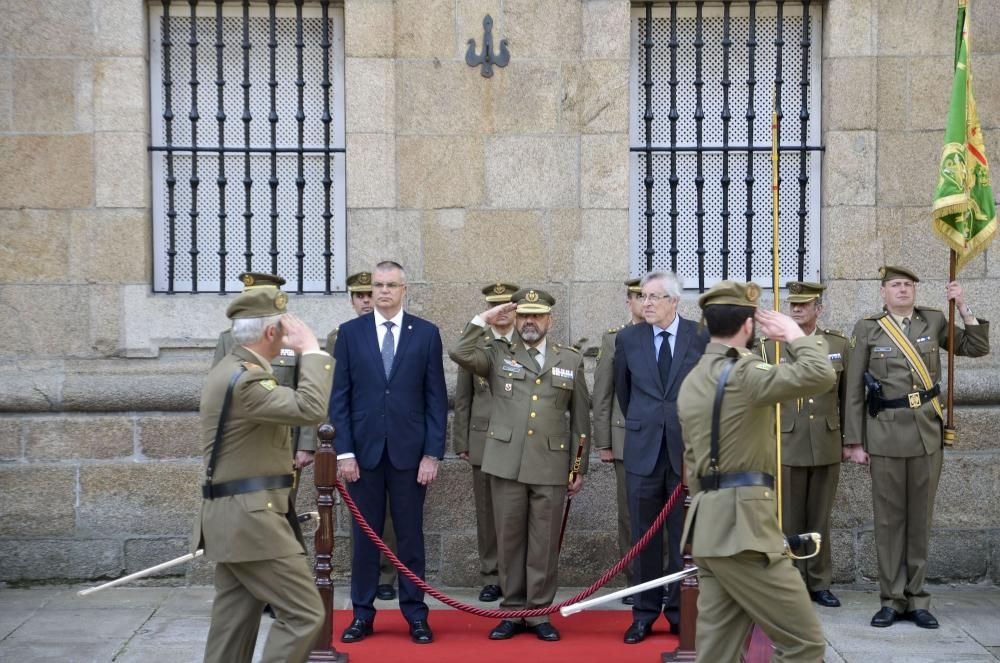 El nuevo jefe de la FLO preside su primer Día de las Fuerzas Armadas