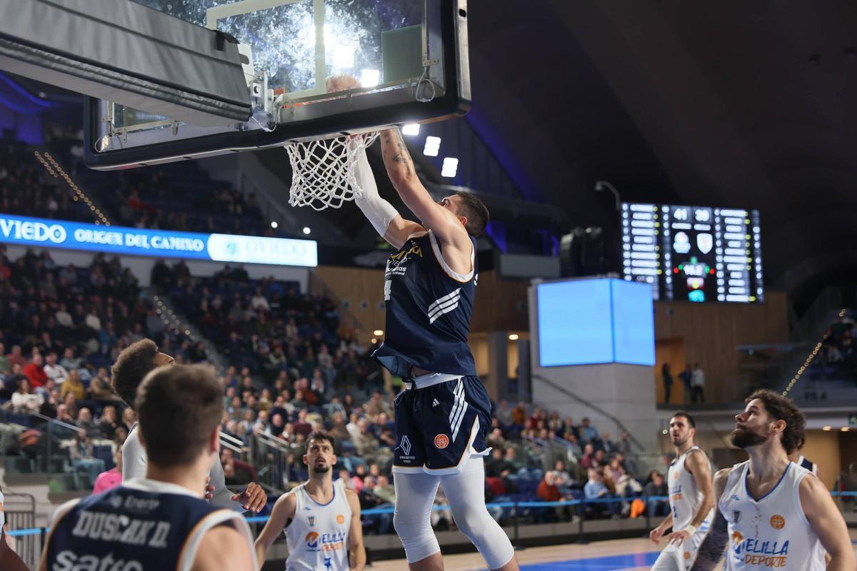 Todas las imágenes de la victoria del Alimerka Oviedo Balontesto ante el Melilla (101-70) en el Palacio de los Deportes