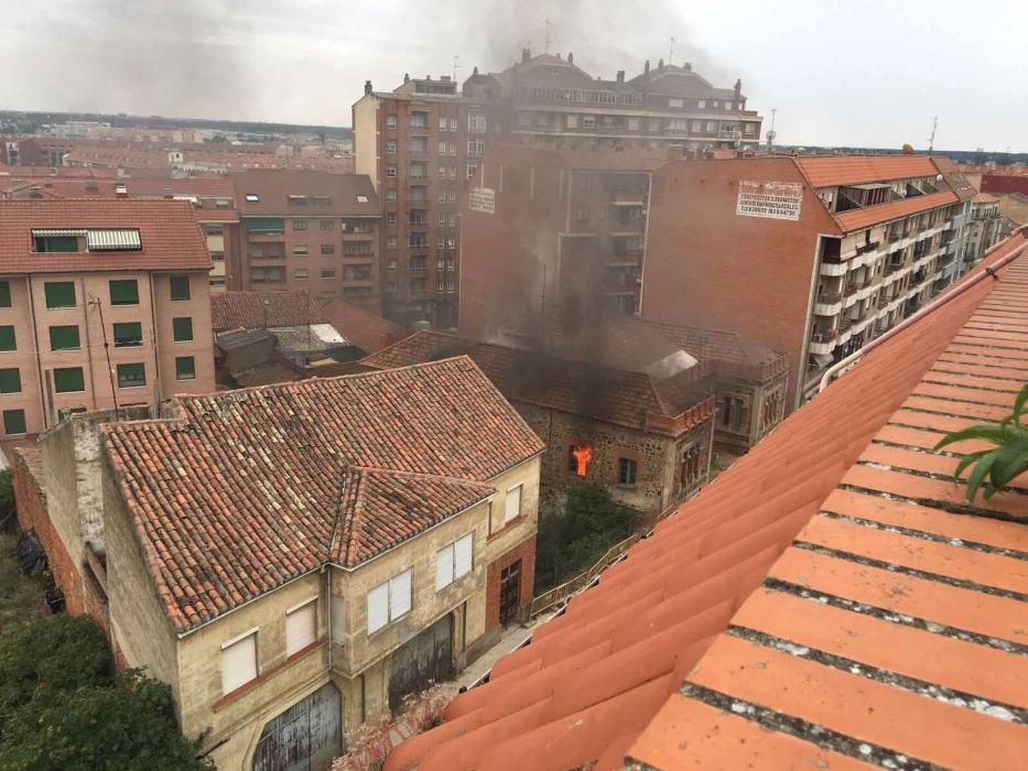 Fuego en un edificio de Benavente