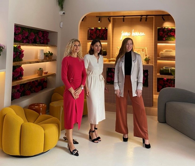 Eva Vila Massanas, Natalie Batlle y Liana Grieg, fundadoras Juno House