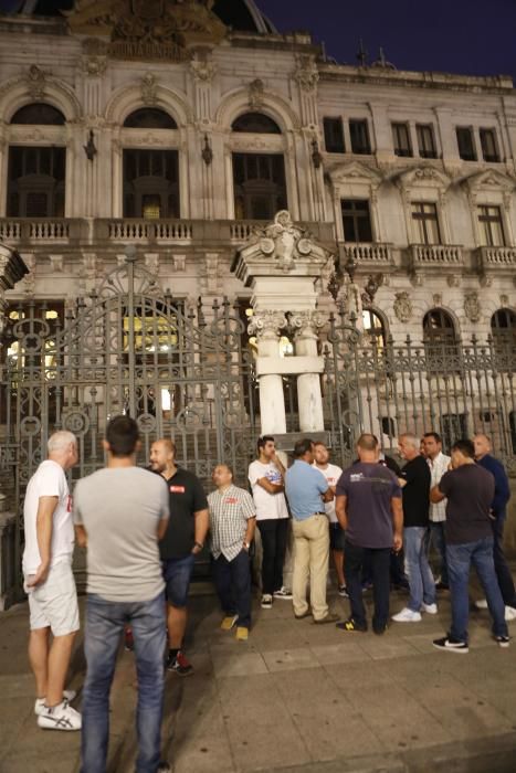 Trabajadores de la Compañía Minera Astur Leonesa se encierran en la Junta