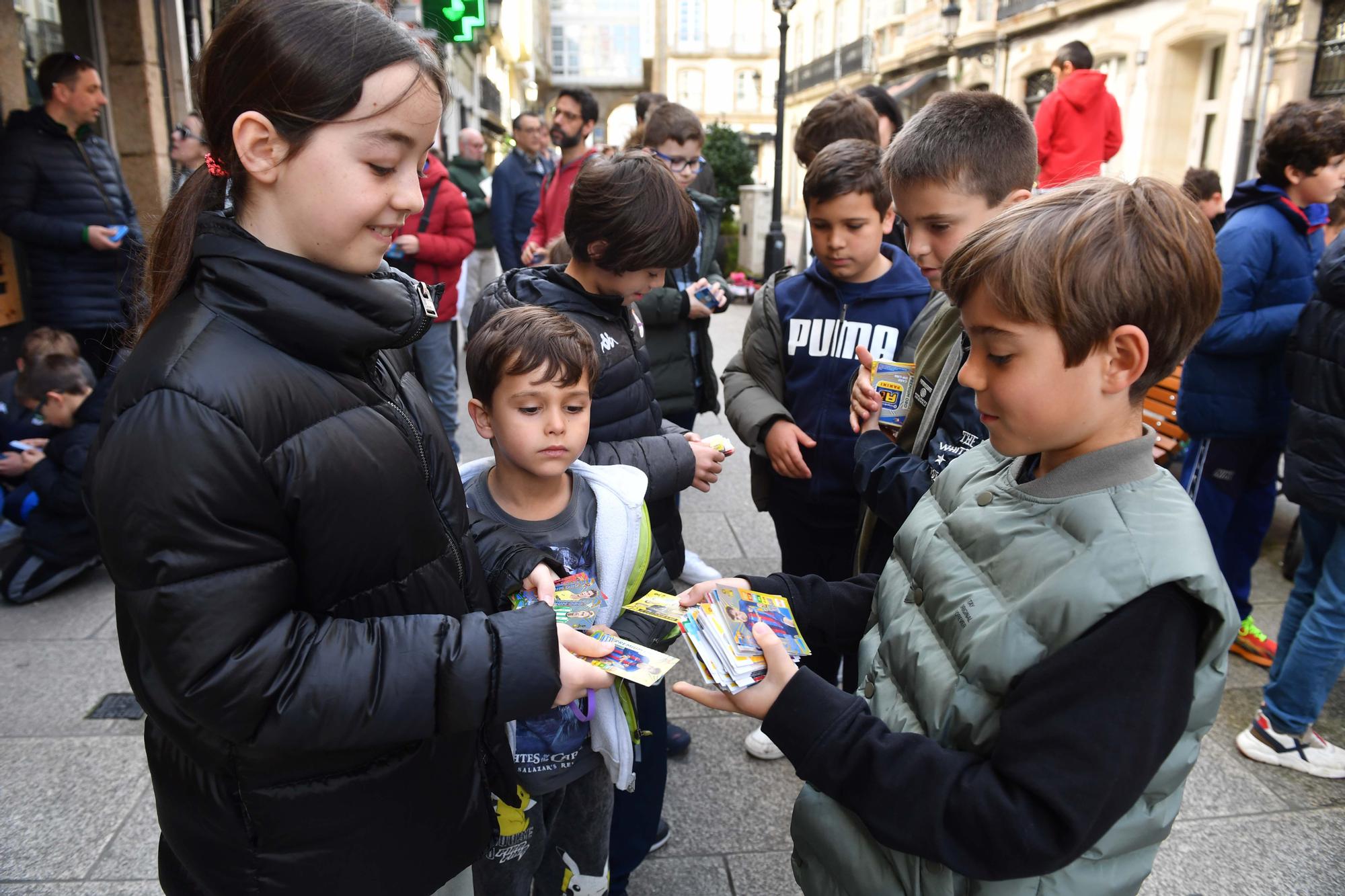 La 'fiebre' de los cromos en A Coruña