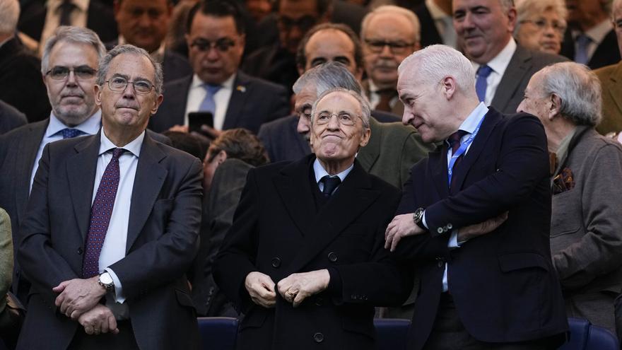 Arbeloa defiende a Florentino: "Los pitos son de gente que no quiere al Madrid"