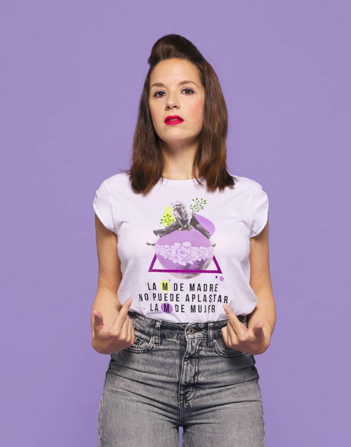Camiseta M de madre y M de mujer