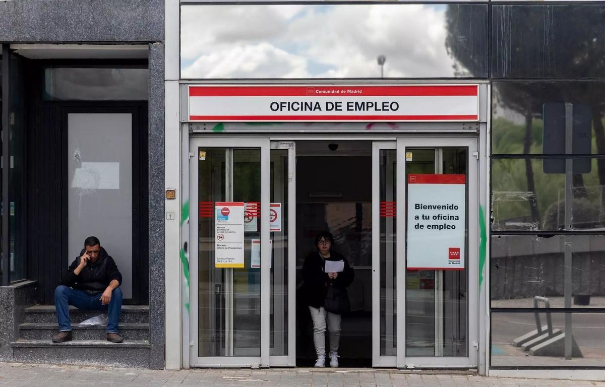 Entrada a una oficina del SEPE.