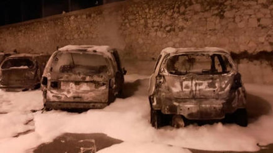 Detinguts dos homes per calar foc a sis cotxes a Palafrugell