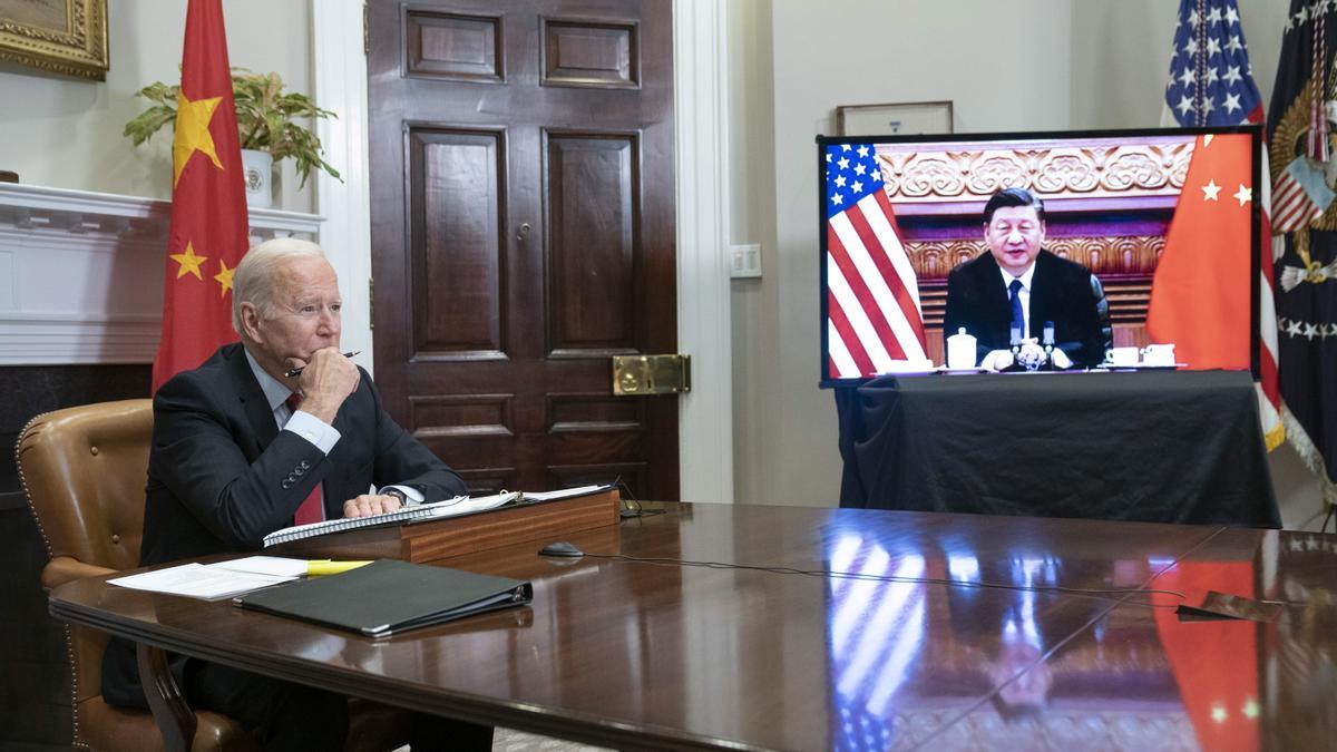 Biden y Xi reafirman su voluntad de trabajar juntos al inicio de la reunión
