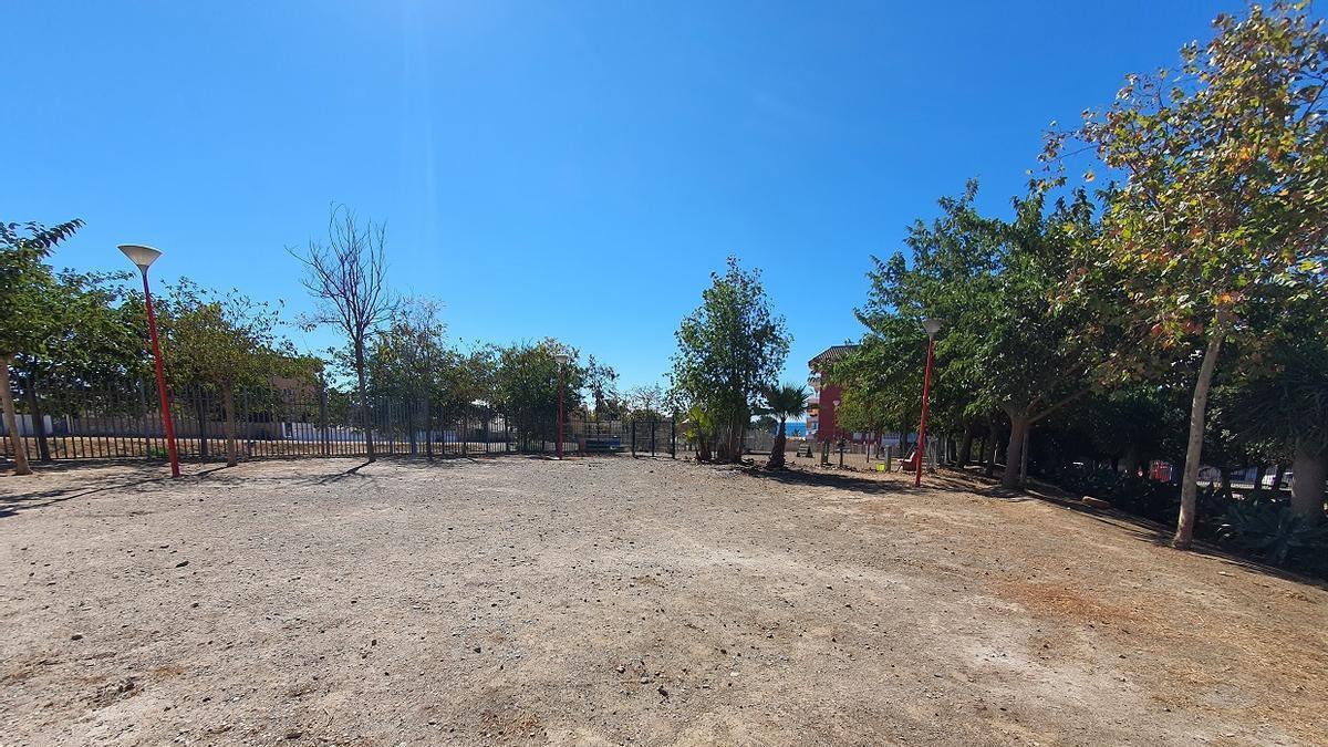 El parque canino de Huerta Julián está bastante deteriorado.