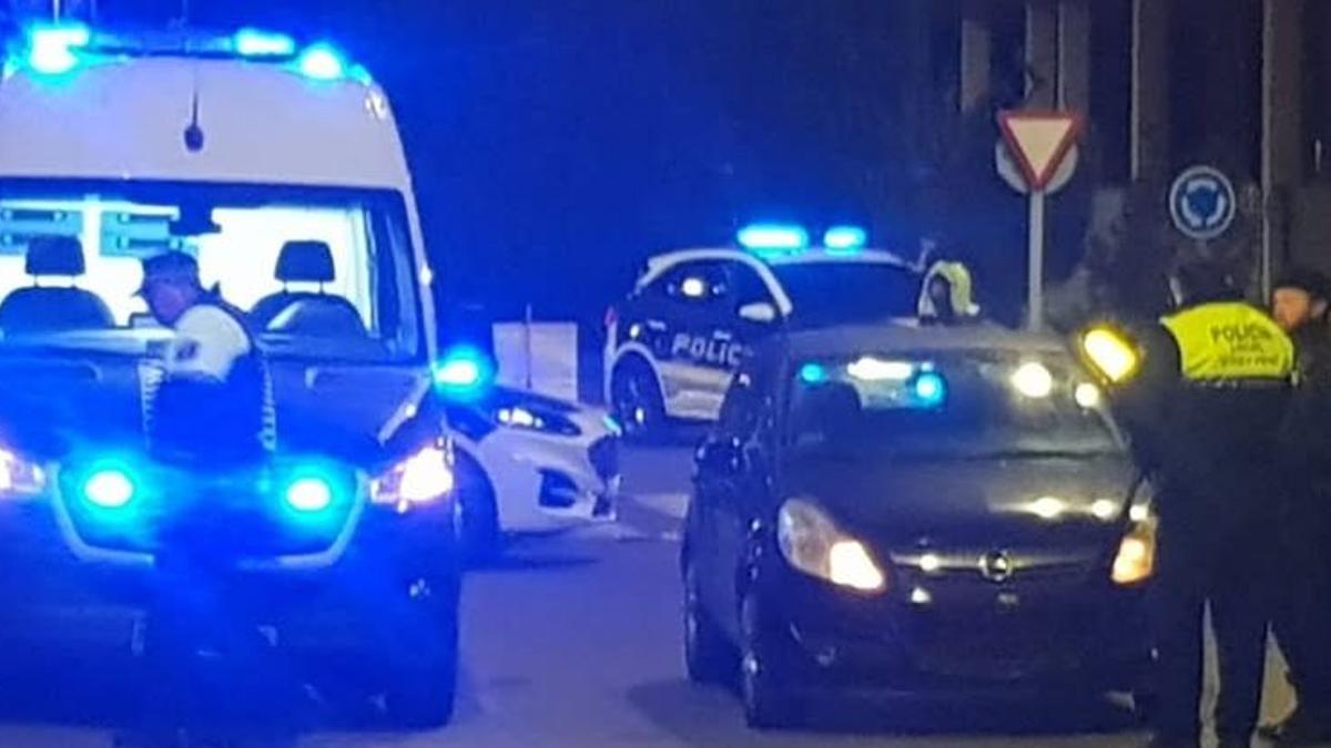 La Policía Local de Vila real en el control.
