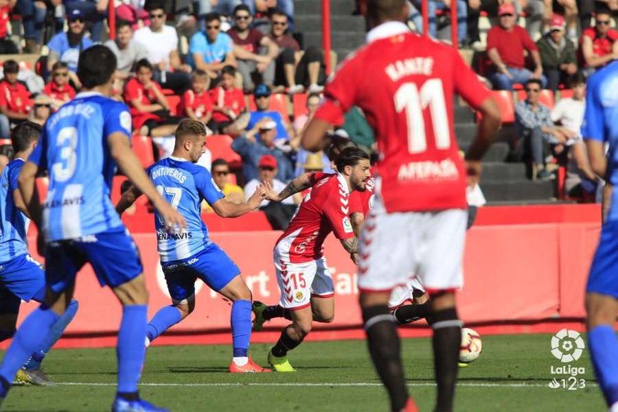 Dani Pacheco, que entró en la segunda mitad, marcó el tanto de la victoria del equipo blanquiazul, que vuelve a ganar después de un mes