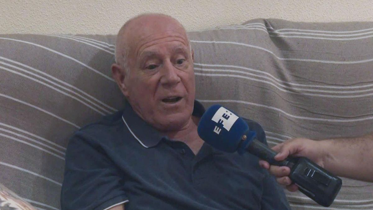 Domingo Tomás, durante la entrevista a EFE