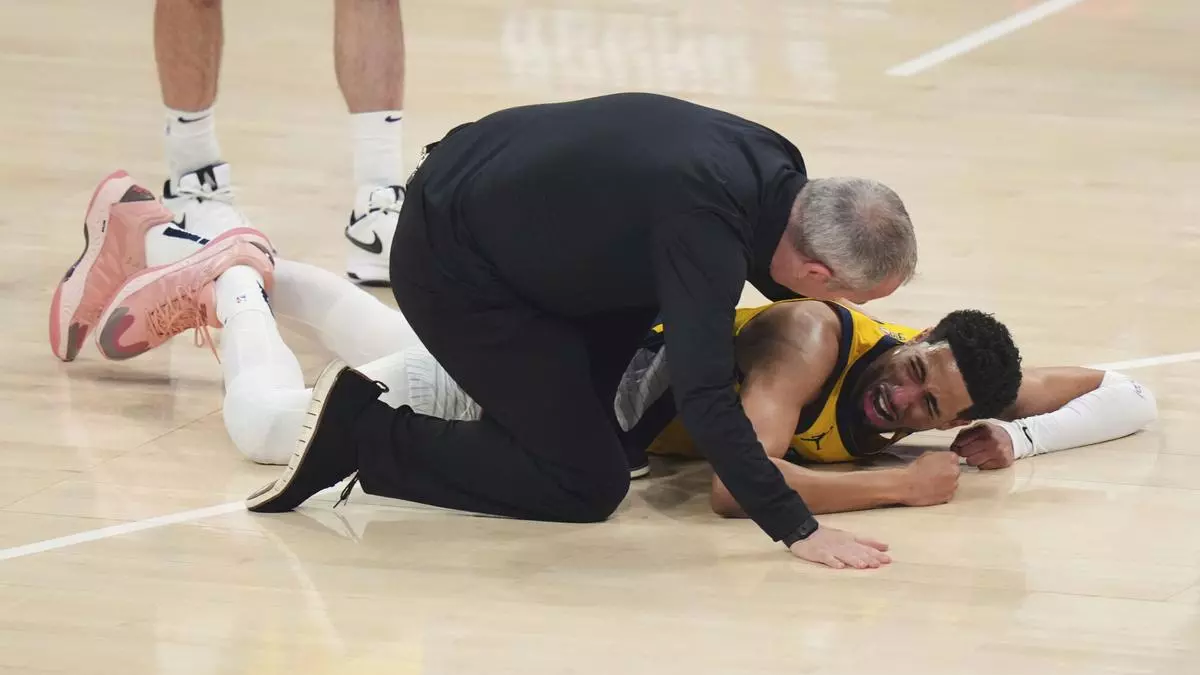 ?Escalofriante! As fue la impactante lesin de Haliburton en el sptimo partido