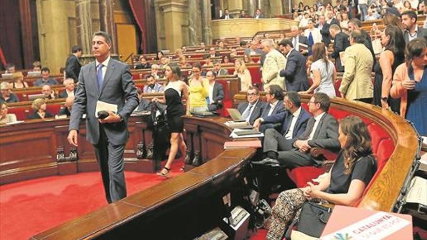 Los independentistas desafían al TC en un clima de tensión