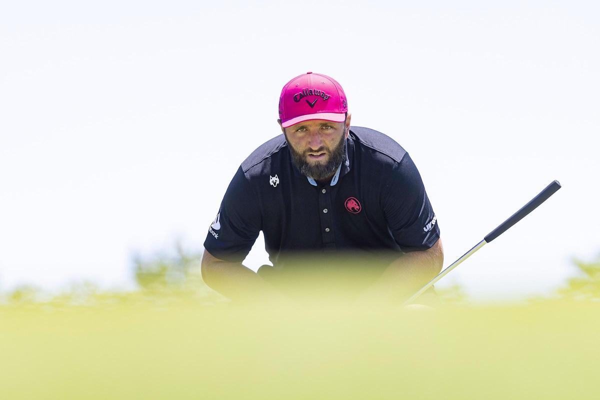 Rahm no estuvo fino ni con el driver ni tampoco con el putt para acabar por primera vez, fuera del Top 10