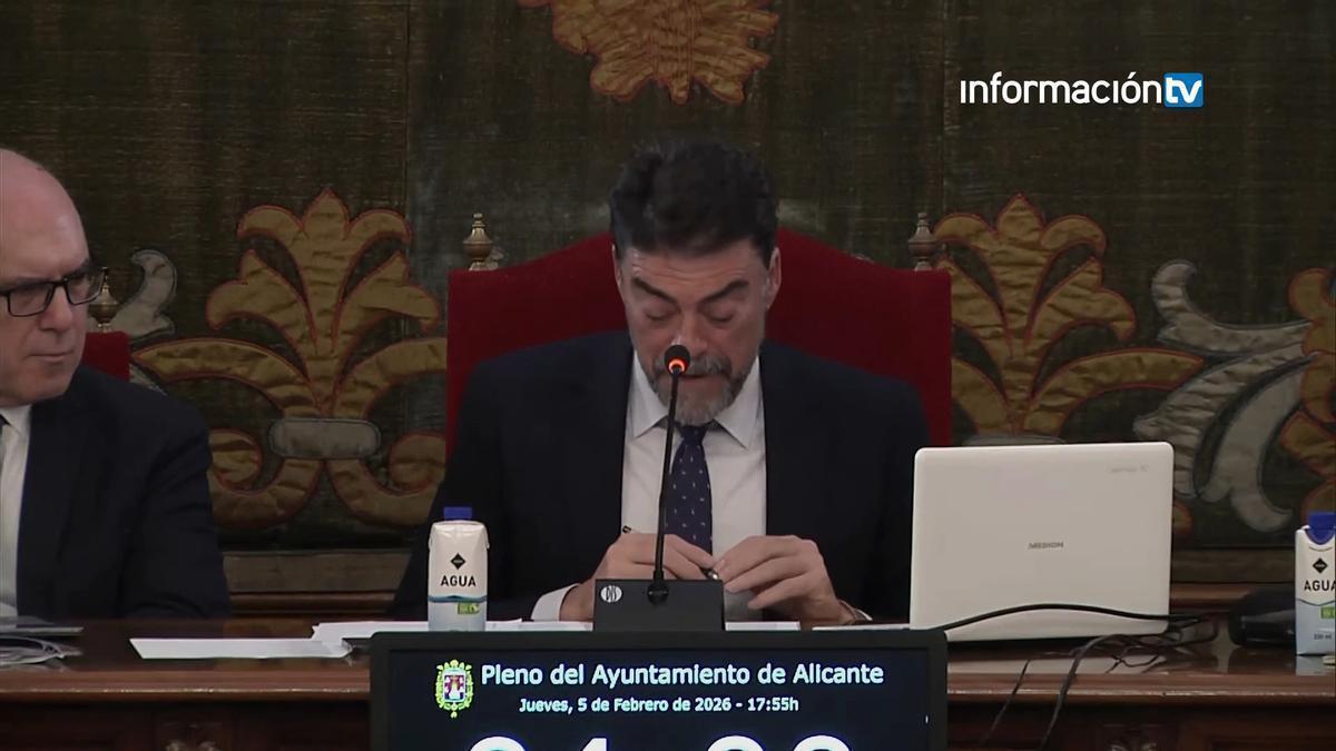 La izquierda y Vox piden la dimisión de Barcala