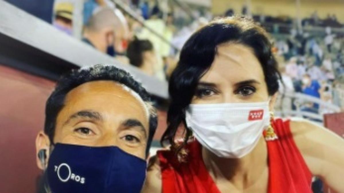 Instagram censura esta fotografía de Isabel Díaz Ayuso en Las Ventas