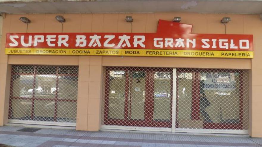 Apertura de «Súper Bazar Gran Siglo»