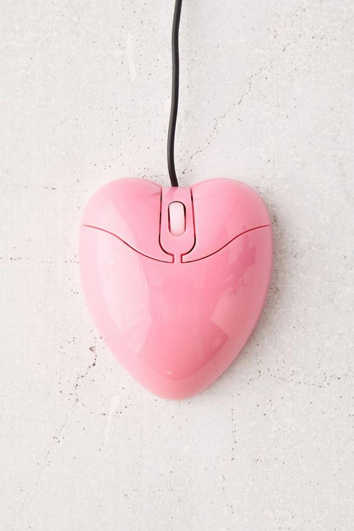 Un ratón con forma de corazón