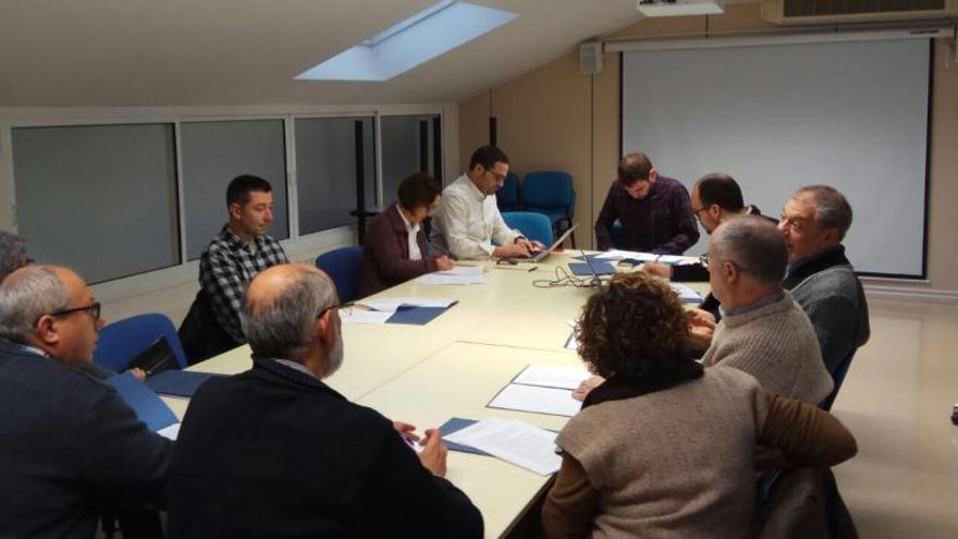 Reunió de creació de la fundació social a la seu del Consell