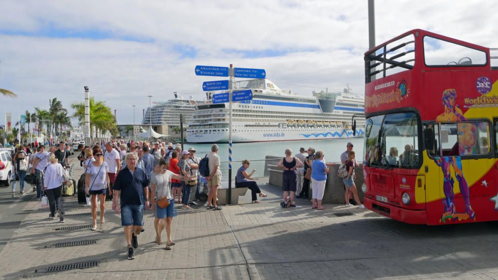 El Seven Sea Explorer, en Gran Canaria