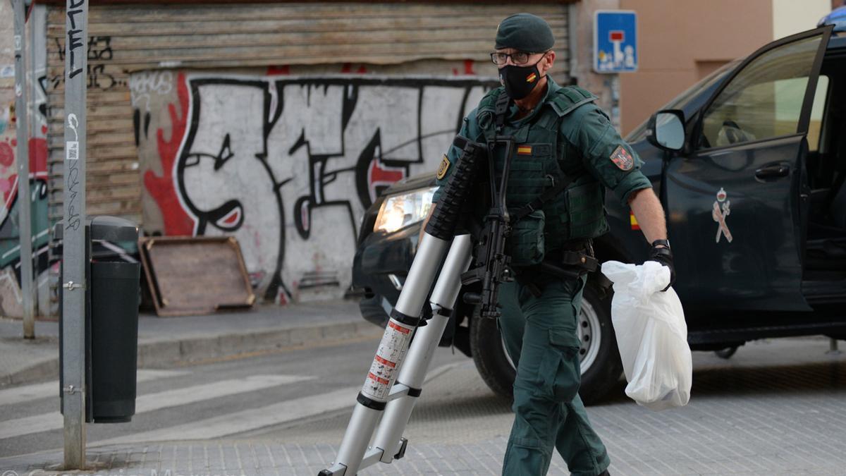 Las imágenes de la operación de la Guardia Civil en Lagunillas