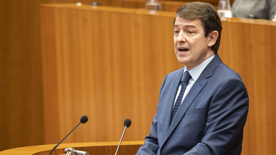 DIRECTO | Mañueco: &quot;Lo que está pasando es demasiado importante para hacer cálculos políticos&quot;