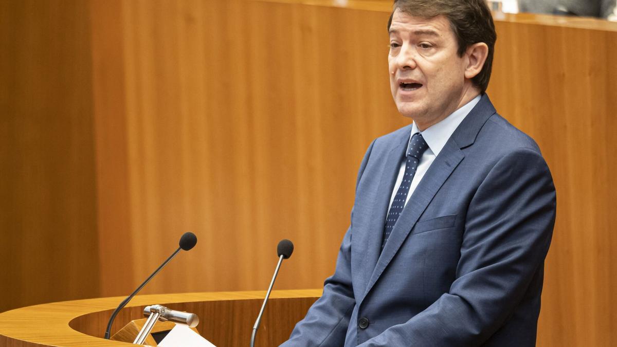 Mañueco defiende que el operativo respondió "desde el primer momento", pero hubo un "cóctel perverso"