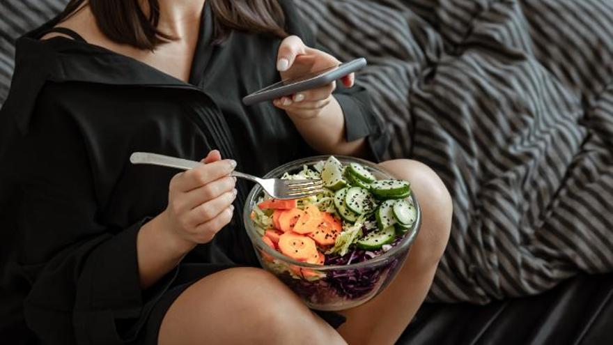 Le pedí a ChatGPT un menú para ponerme a dieta y esto es lo que pasó: "Satisfecho durante el día"