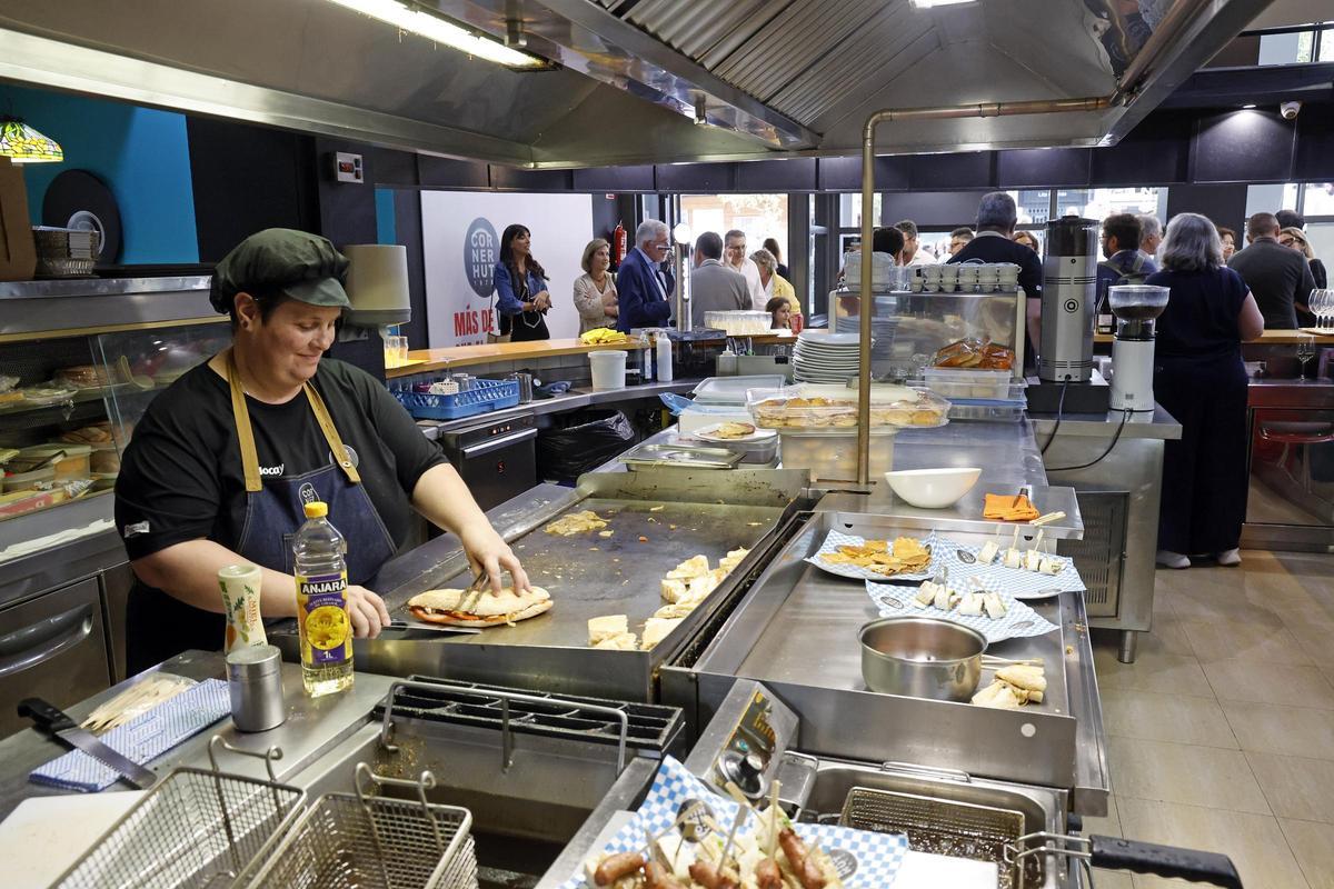 El mítico Corner Hut de Vigo cumple 50 años