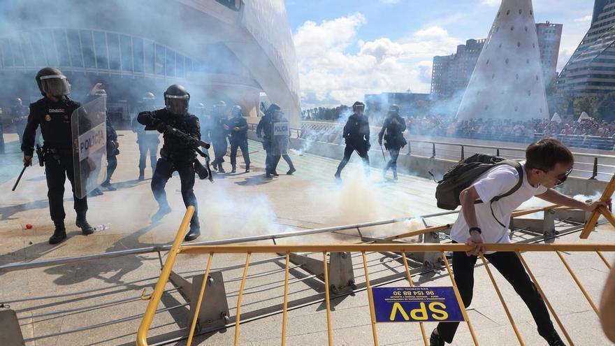 Las imágenes de la manifestación en València por el derecho a la vivienda