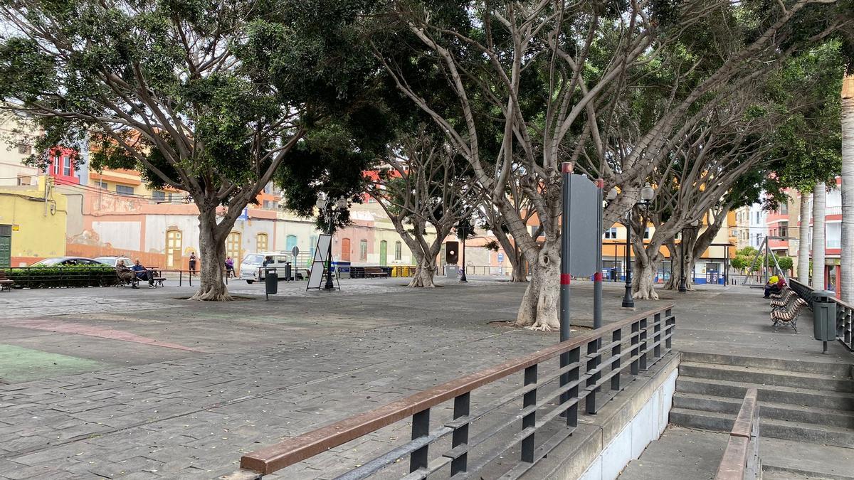Telde impulsa el comercio local con la instalación de dos 'food trucks' en el Parque Franchy Roca durante la campaña navideña