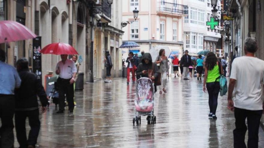 Paraguas un día de verano en A Coruña.