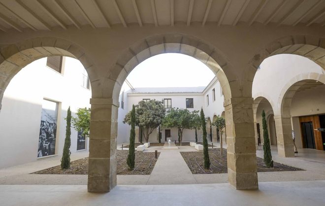 Visita de la Casa de la Misericordia en la antigua Fábrica de Tabacos