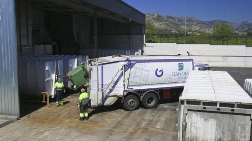 Los alcaldes exigen explicaciones al COR por la subida de la tasa de basura