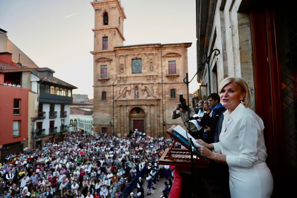 En imágenes: María Neira descorcha las fiestas de San Mateo