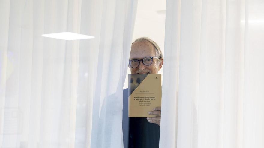 Juan Luis Mira, dramaturgo alicantino: "Estoy seguro de que Trump, Netanyahu y compañía no van nunca al teatro"